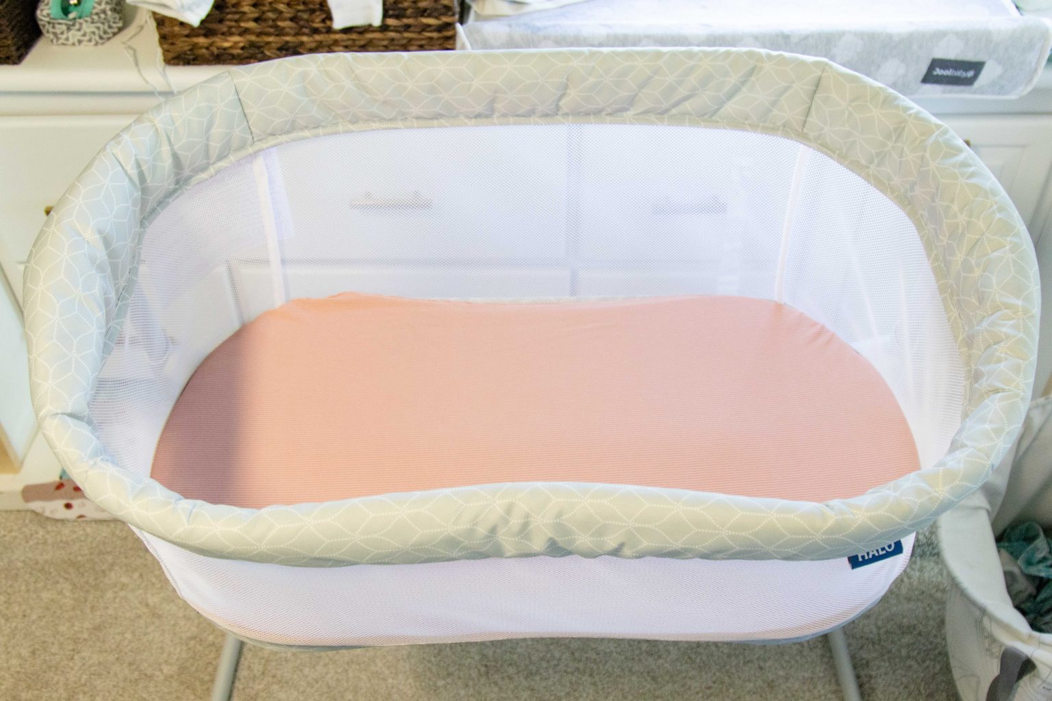 DIY Sewing Tutorial - Cover for Halo Bassinest Mattress - Small Town