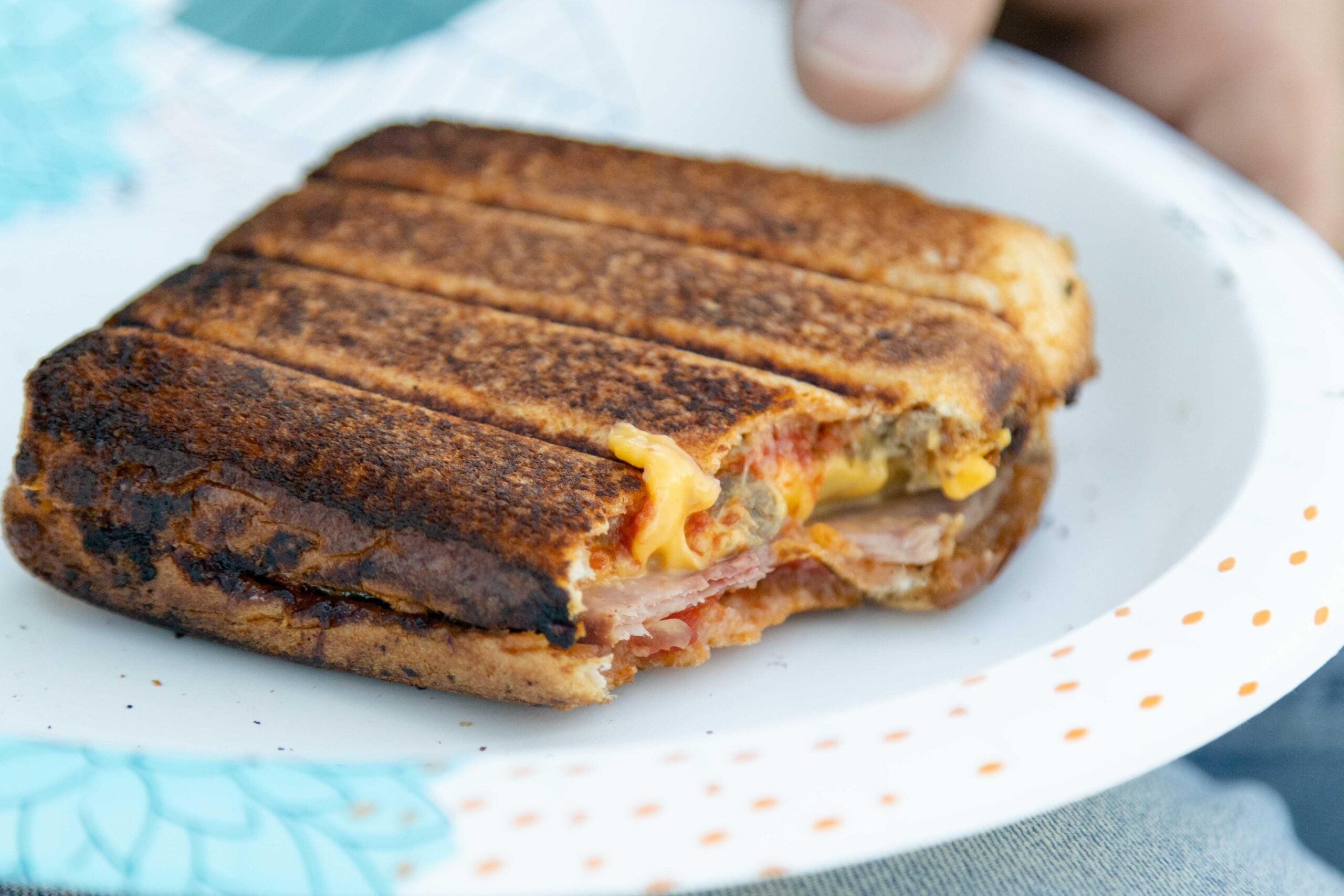 perfect mountain pie on a plate