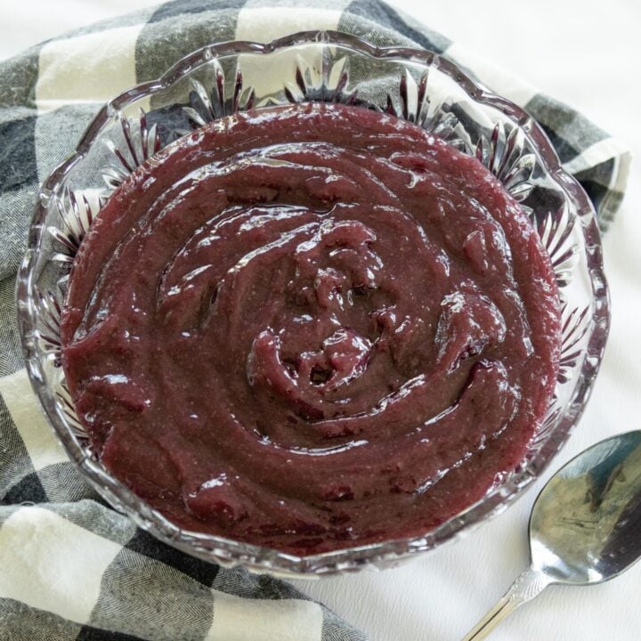 grape dessert in a glass bowl