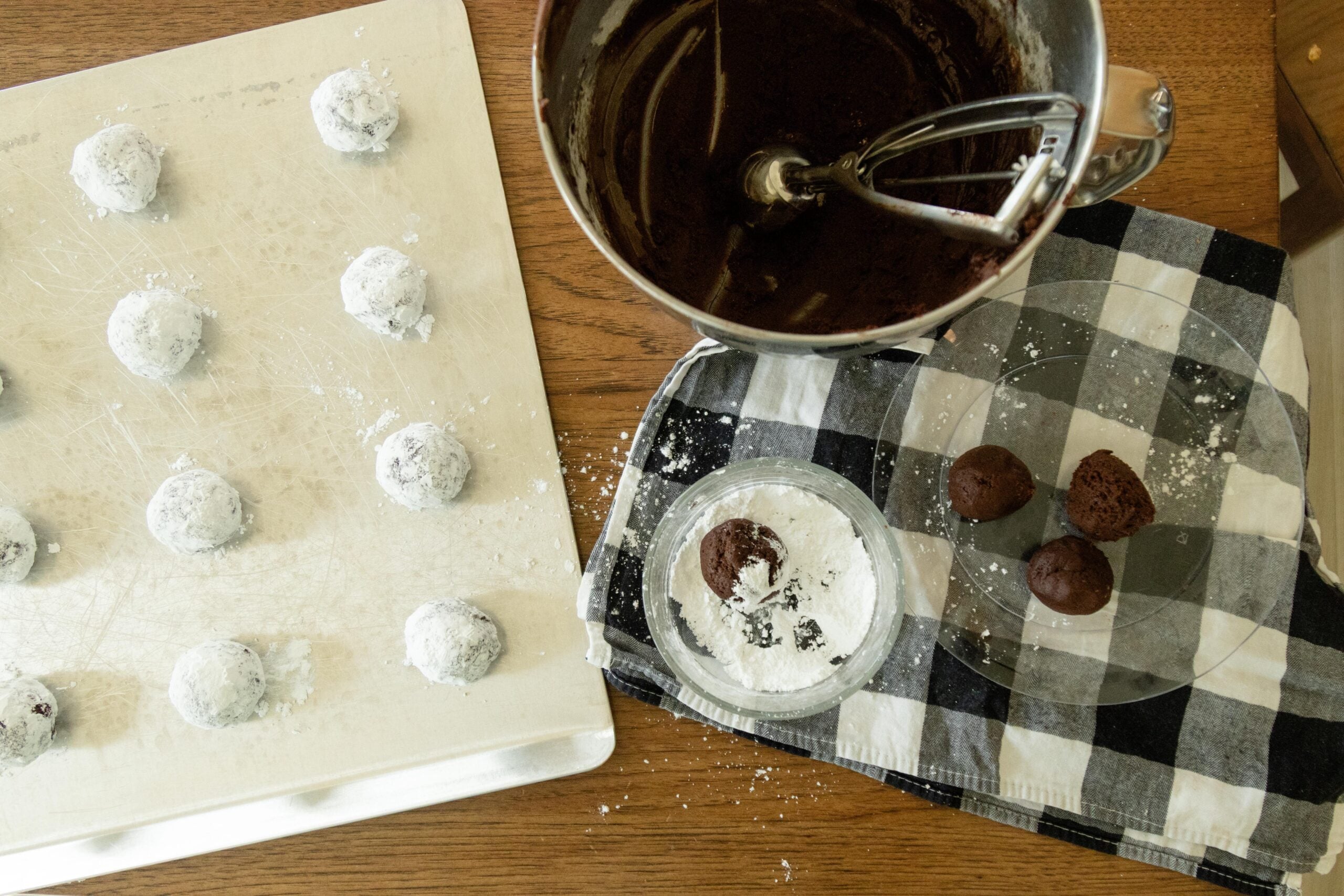 chocolate crinkles ready for the oven