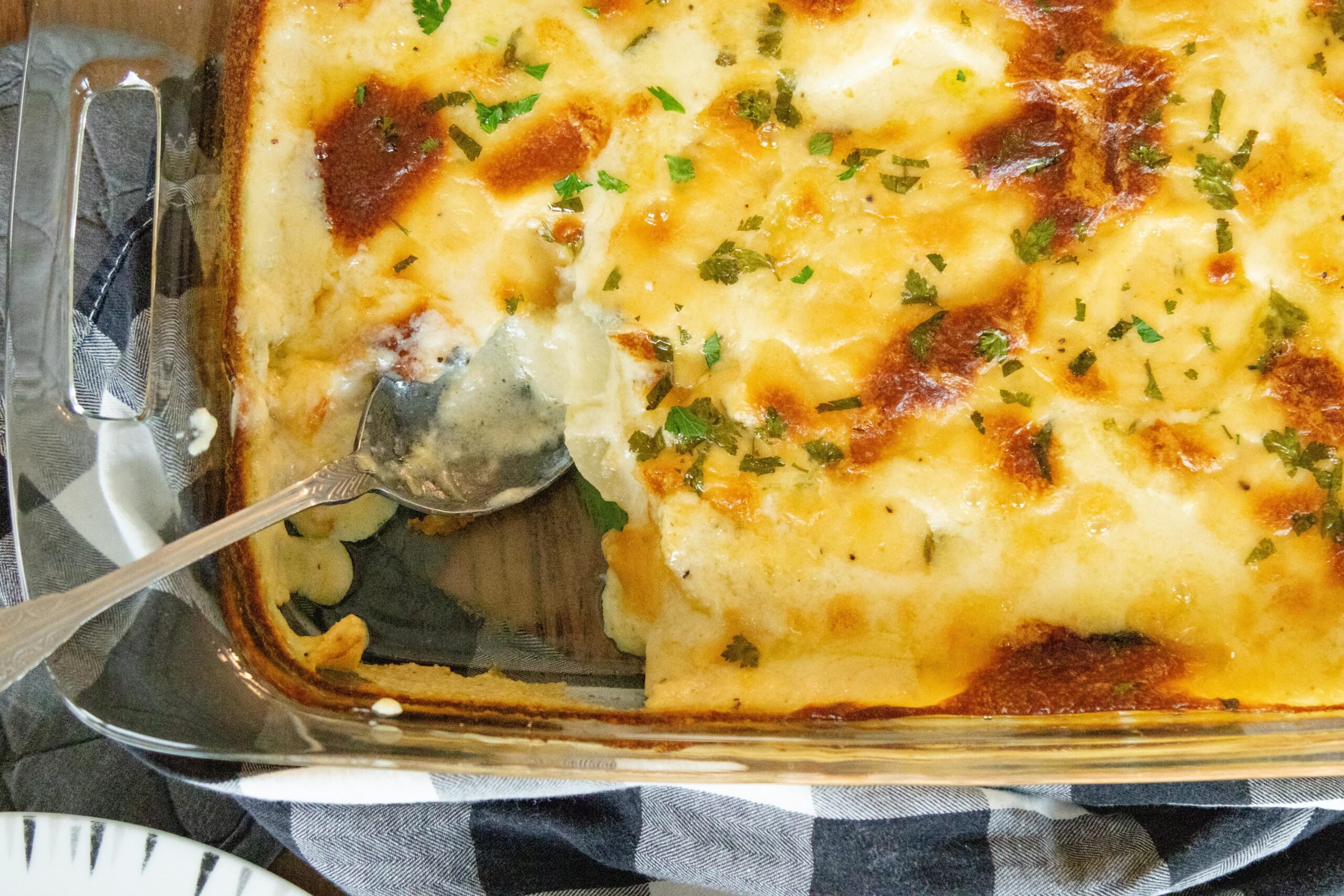 scalloped potatoes in a pan