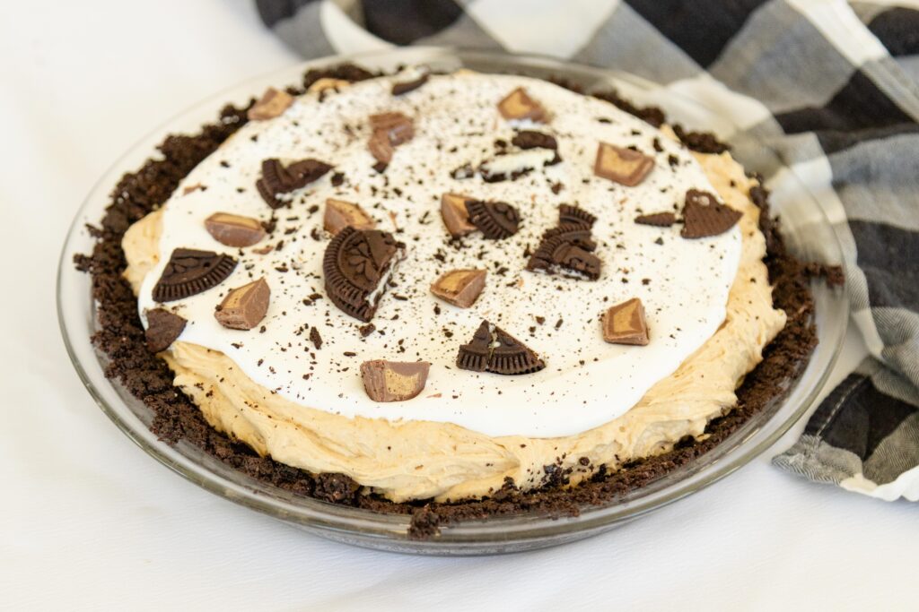 finished peanut butter pie