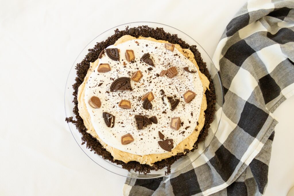 finished peanut butter pie