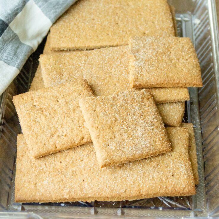 a pan of graham crackers