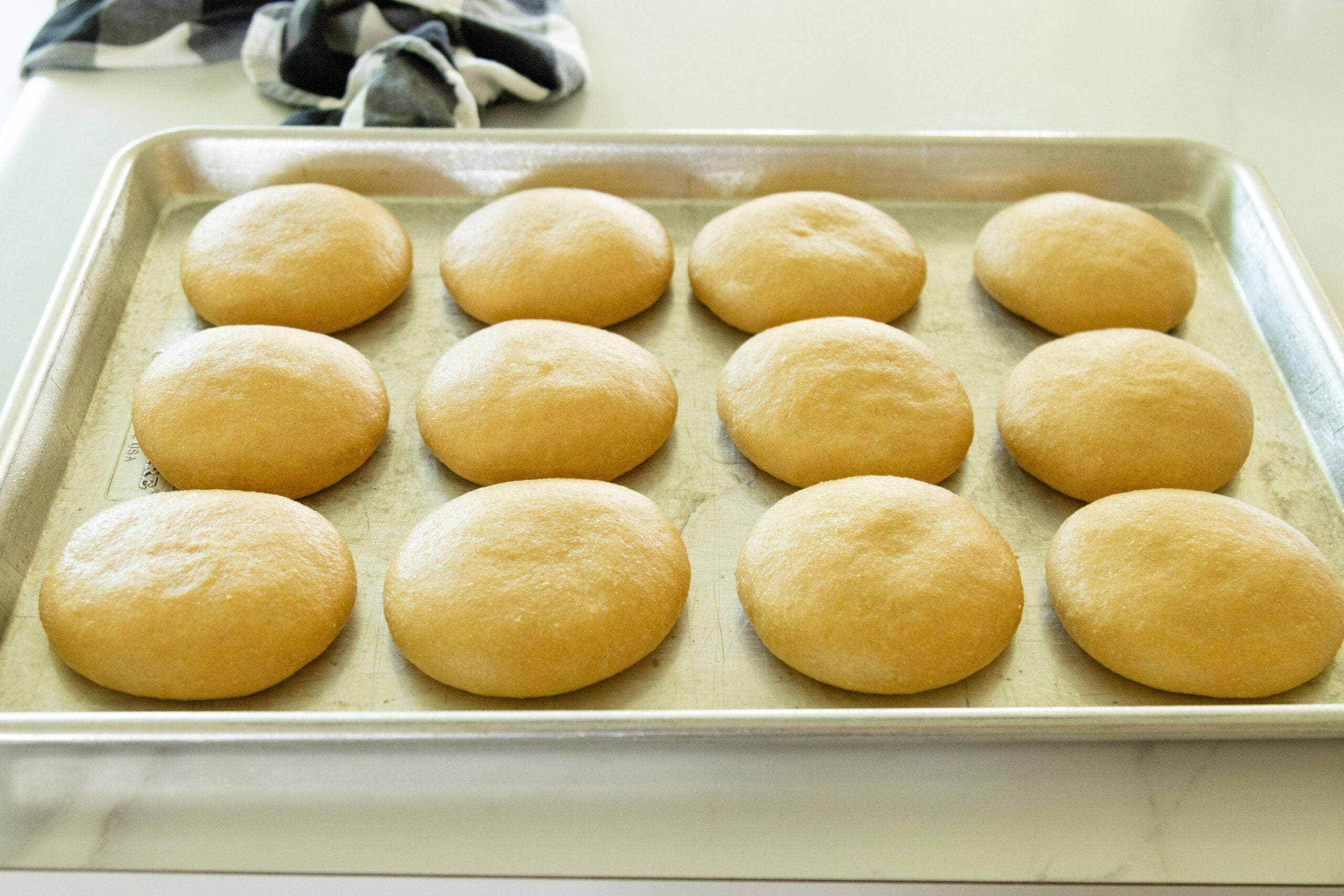 the buns ready for the oven