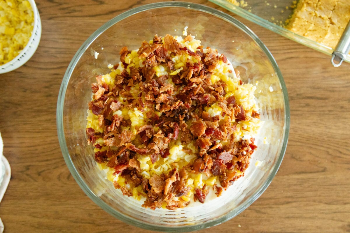 a layer of bacon in the salad bowl